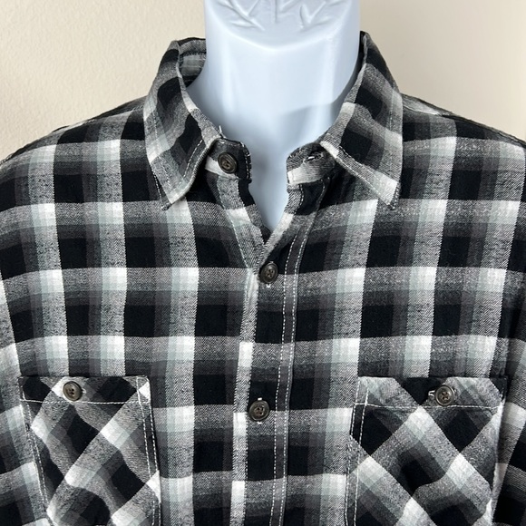 Red Camel XL Black/White/Green Plaid Thin Flannel - Picture 2 of 13